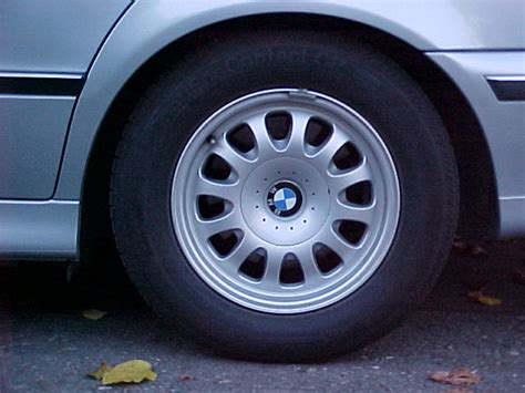 Wir bieten alufelgen für sämtliche bmw modelle in der folgenden kategorie finden sie eine exklusive auswahl an hochwertigen bmw alufelgen. BMW E39 World - Meine 528i E39 Limo - Bilder Felgen