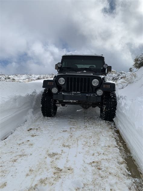 Snow Vs Jeep Who Wins Jeep Wrangler Tj Forum