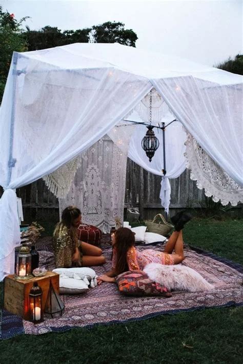 21 Bohemian Garden Ideas For More Colorful Outdoor Party Tent Diy