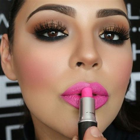 Hot Pink Pink Lipstick Makeup Lipstick Makeup Pink Lips Makeup
