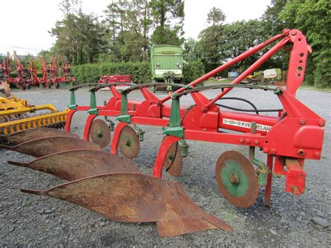 Kverneland 4 furrow Plough | Clarke Machinery