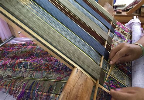 Bhutan Textile Tour | Welcome To Exprience Bhutan