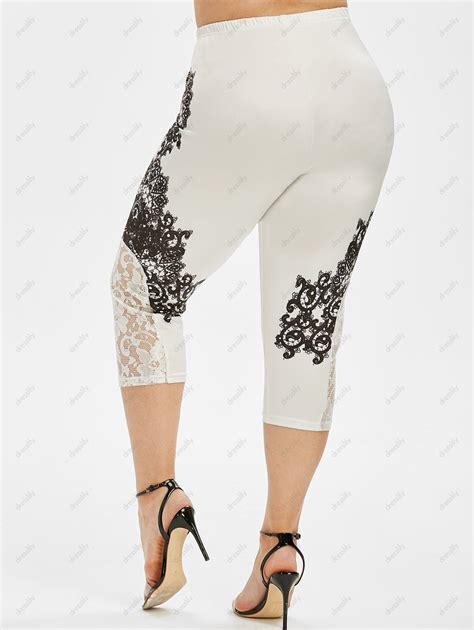 67 OFF 2021 Printed Lace Panel High Waisted Plus Size Capri Leggings