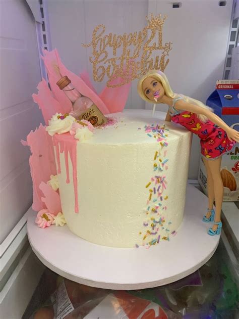 Barbie Themed Cake That Taste As Good As They Look