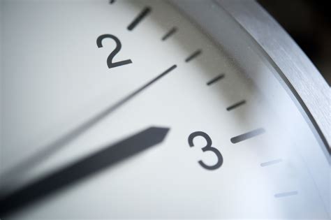 „frühestens 2021 ist es soweit, dass die zeitumstellung beendet wird, sagte österreichs verkehrsminister norbert hofer am montag seit wann gibt es die zeitumstellung in deutschland? EU beschließt Ende von Winterzeit und Sommerzeit: Wann ...