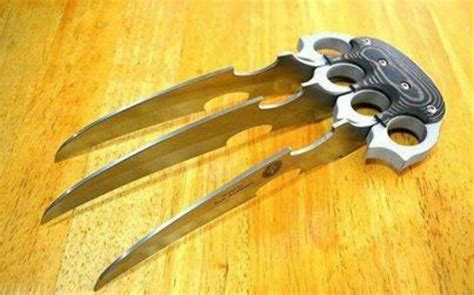 Wolverine Brass Knuckles With Spikes