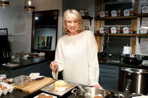 Try Martha Stewarts Chicken Potpie For A New Comfort Food Food World