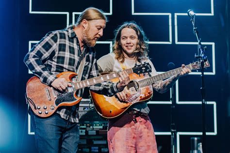 Watch Derek Trucks Jam With Billy Strings For The First Time In Nashville Spin