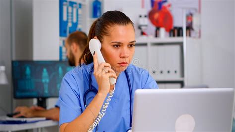 Receptionist At Doctor Stock Image Image Of Hospital 35322411