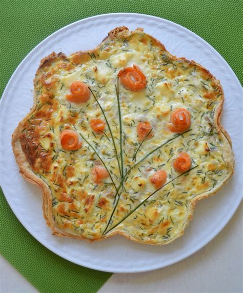 Tarte fine au saumon fumé et à la ciboulette