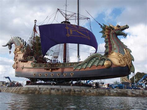 The narnia films seem geared more towards young children while potter is more sophisticated and appealing to adults as well. Opinion: Fox's Marketing Campaign for 'Dawn Treader ...