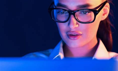 5 Reasons Why You Need Blue Light Glasses Techshim