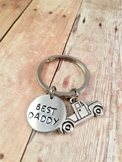 Check out our fathers day gifts selection for the very best in unique or custom, handmade pieces from our shops. Best Dad Keychain, Fathers day gift, For dad, Father ...