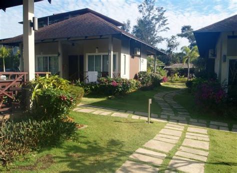 Sematan palm beach resort is one of the furthest kuching beach resorts. Chalets - Picture of Union Yes Retreat & Training Centre ...
