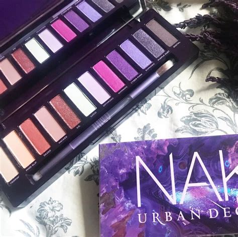 Naked Ultraviolet Urban Decay Foto E Swatch