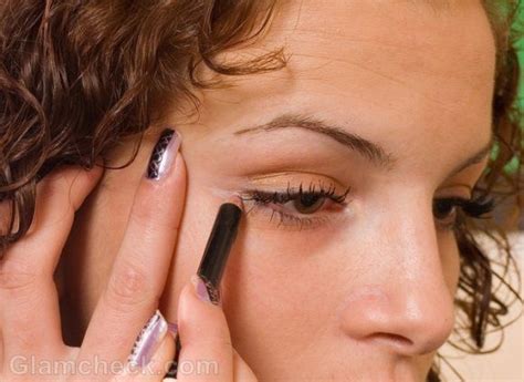 How to apply kajal, how to make kajal last longer! How to Apply Eyeliner on Lower Lid | Eyeliner for ...