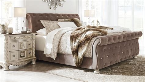 Signature Design By Ashley Cassimore Collection King Bedroom Set With