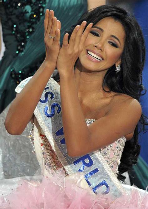 Venezuelan Who Dreamt Of Becoming Nun Crowned Miss World 2011 Rediff