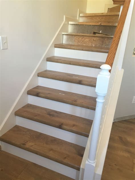 Riverbend Oak In Pergo Xp Staircase Renovation Pergo Laminate