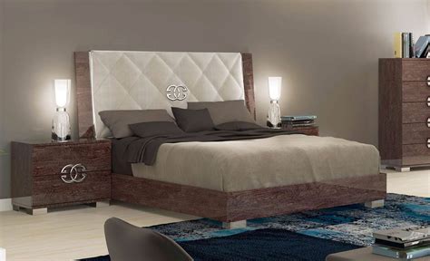 Made In Italy Elegant Leather High End Bedroom Sets San Bernardino