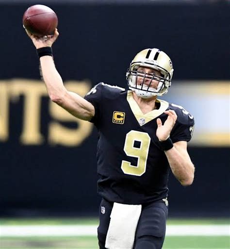 Drew Brees Breaks Peyton Mannings Nfl Record For Career Passing Touchdowns