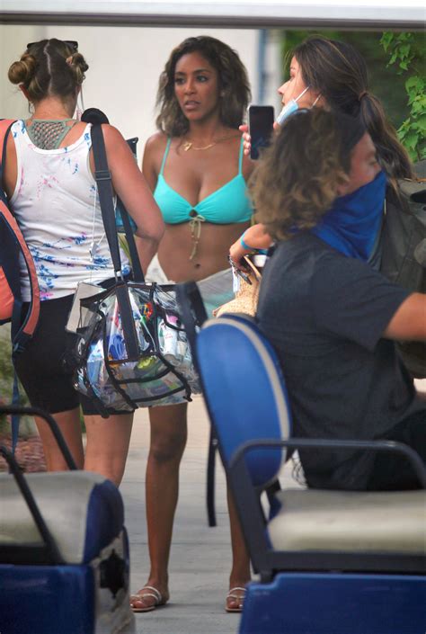 New Bachelorette Tayshia Adams Shows Off Incredible Body In Teal Bikini