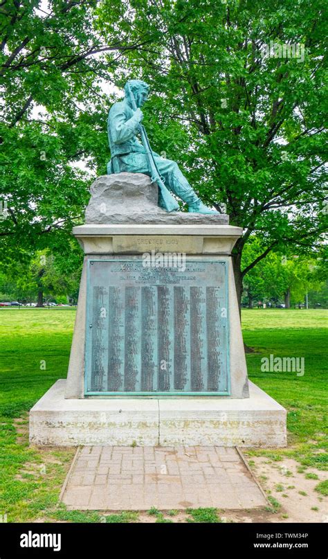 Confederate Private Monument Hi Res Stock Photography And Images Alamy