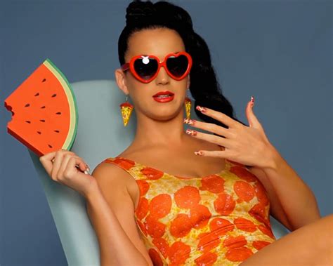 2000x1602 Katy Perry Hd Backgrounds Coolwallpapersme