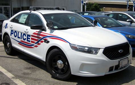 File2013 Ford Police Interceptor Sedan 07 11 2012 Wikimedia