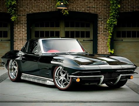 63′ Chevrolet Corvette Split Window © Barrett Jackson Chevrolet