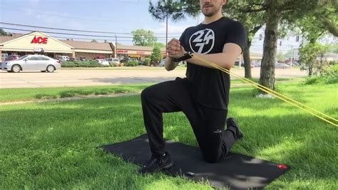 Kneeling Pallof Press Youtube