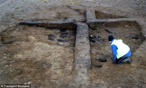 Archaeologists Discover 10000 Year Old Home The Remains Of One Of