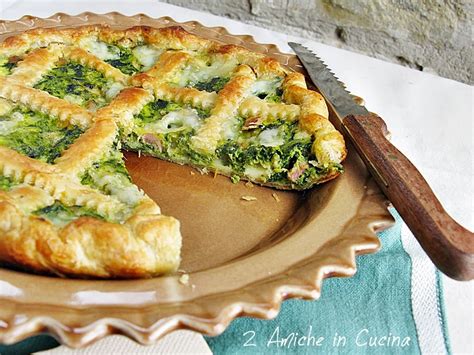Tagliare i gambi a piccoli tocchetti e le foglie grossolanamente. Torta Salata con Cime di Rapa, Pancetta e Asiago - 2 ...