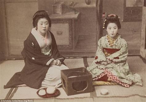 Colour Postcards Show Idyllic Life In 19th Century Japan Daily Mail
