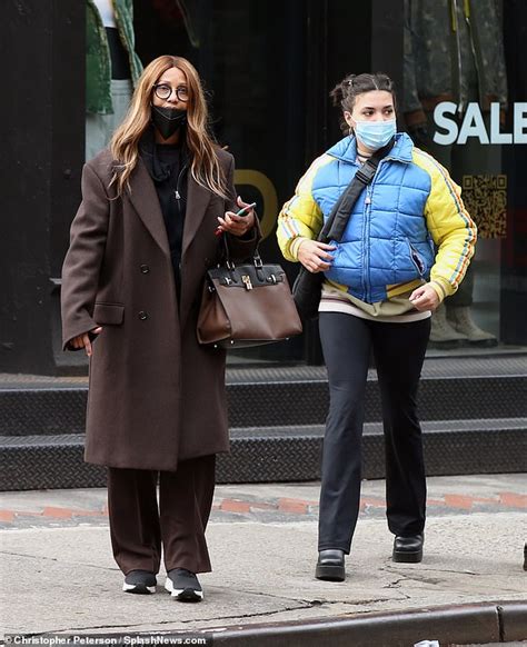 Supermodel Iman 66 Out With Daughter Lexi 21 In Nyc Hot Lifestyle