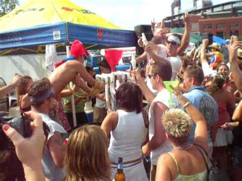Kenny Chesney Tailgate 6/27/09 - YouTube