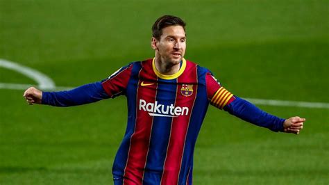 Lionel Messi In Tears As He Confirms Hes Leaving Barcelona And Says
