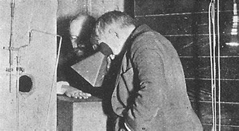 Thomas edison estimated he failed at making the light bulb 10,000 and was proud of it. Edison: 'Ik ben bang voor röntgenstraling' | KIJK Magazine