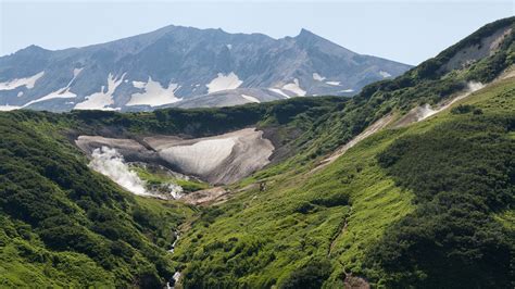 Russia Scenery Mountains Kamchatka Nature Wallpapers Hd Desktop