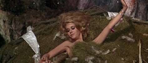 Nackte Jane Fonda In Barbarella