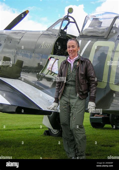 Carolyn Grace Female Pilot And Owner Of Supermarine Spitfire Second World War Fighter Plane