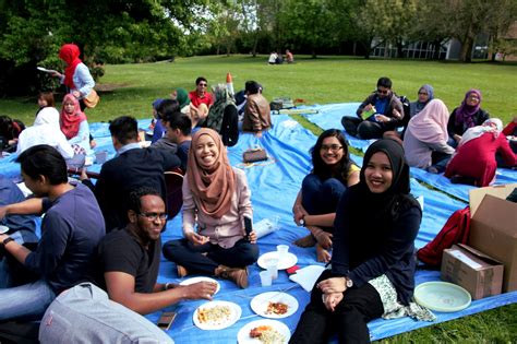 Please enter family name and given names in the respective fields. Malaysian family in Surrey- the MSSS! | Surrey meets Malaysia
