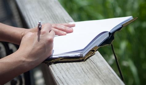 9 Essential Journal Writing Tips