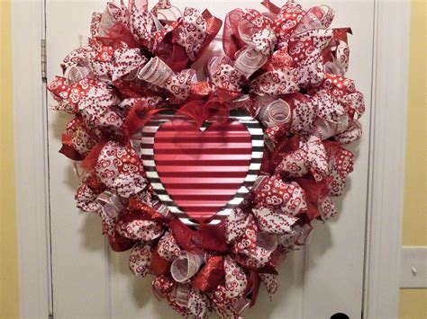 Valentines Wreath Heart Shaped Wreath Tin Wreath Valentines Craft