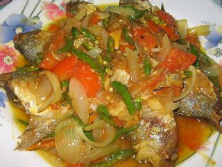 • 500 gr ikan kembung. Resep Ikan Kembung Bumbu Iris ~ Masakan Indonesia