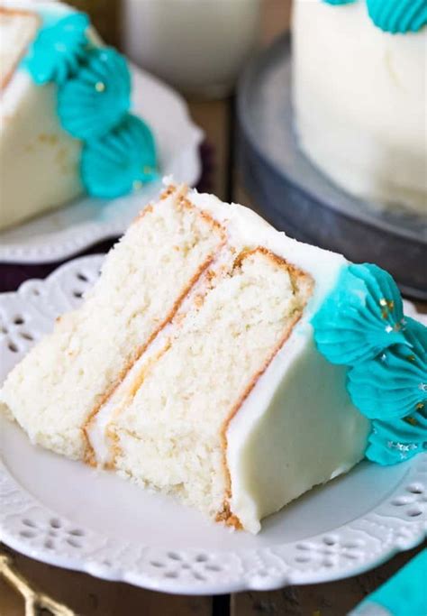 Butter pecan cake with vanilla pudding. The Best White Cake Recipe (Sugar Spun Run) | Best white cake recipe, White cake recipe, Vanilla ...
