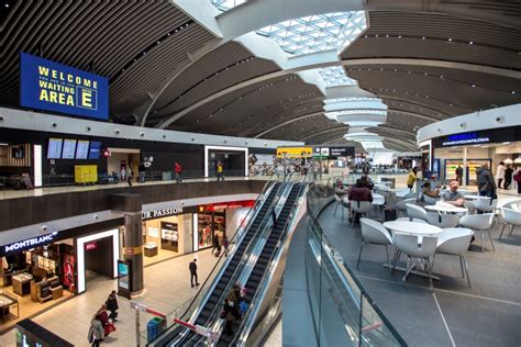 Rome Airport System Aeroporti Di Roma Aeroporti Di Roma