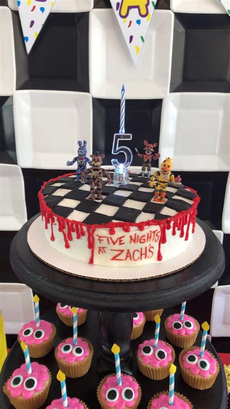 Five Nights At Freddy’s Birthday Cake And Cupcakes Diy Fnaf Cakes Birthdays Fnaf Cake