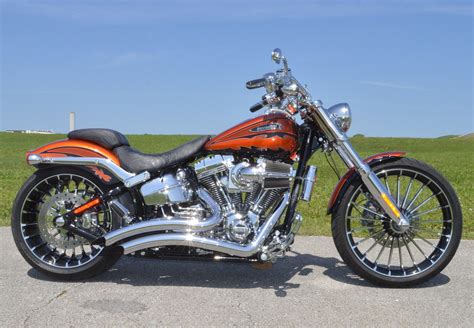 The bike features a tasty design language with fresh color schemes and exclusive enhancements. 2014 Harley-Davidson® FXSBSE CVO™ Breakout (Sandel wood ...