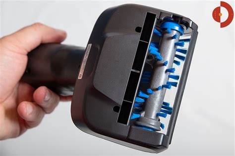 Philips SpeedPro Max Plus Aqua XC Test Mini Elektrobuerste Unten Akku Und Roboter Staubsauger